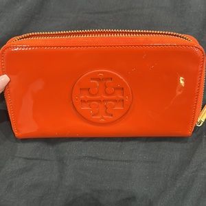 Tory Burch wallet